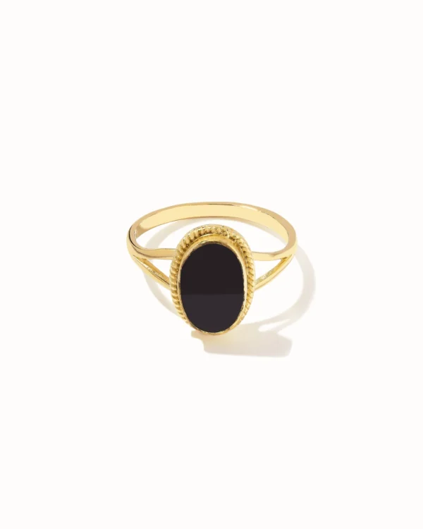 Oval Souvenir Ring Black – Gold Plated