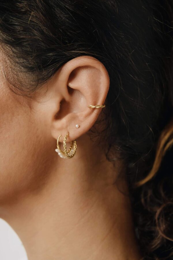 amelie-hoop-16mm-per-piece-earrings-flawed-635_1920x