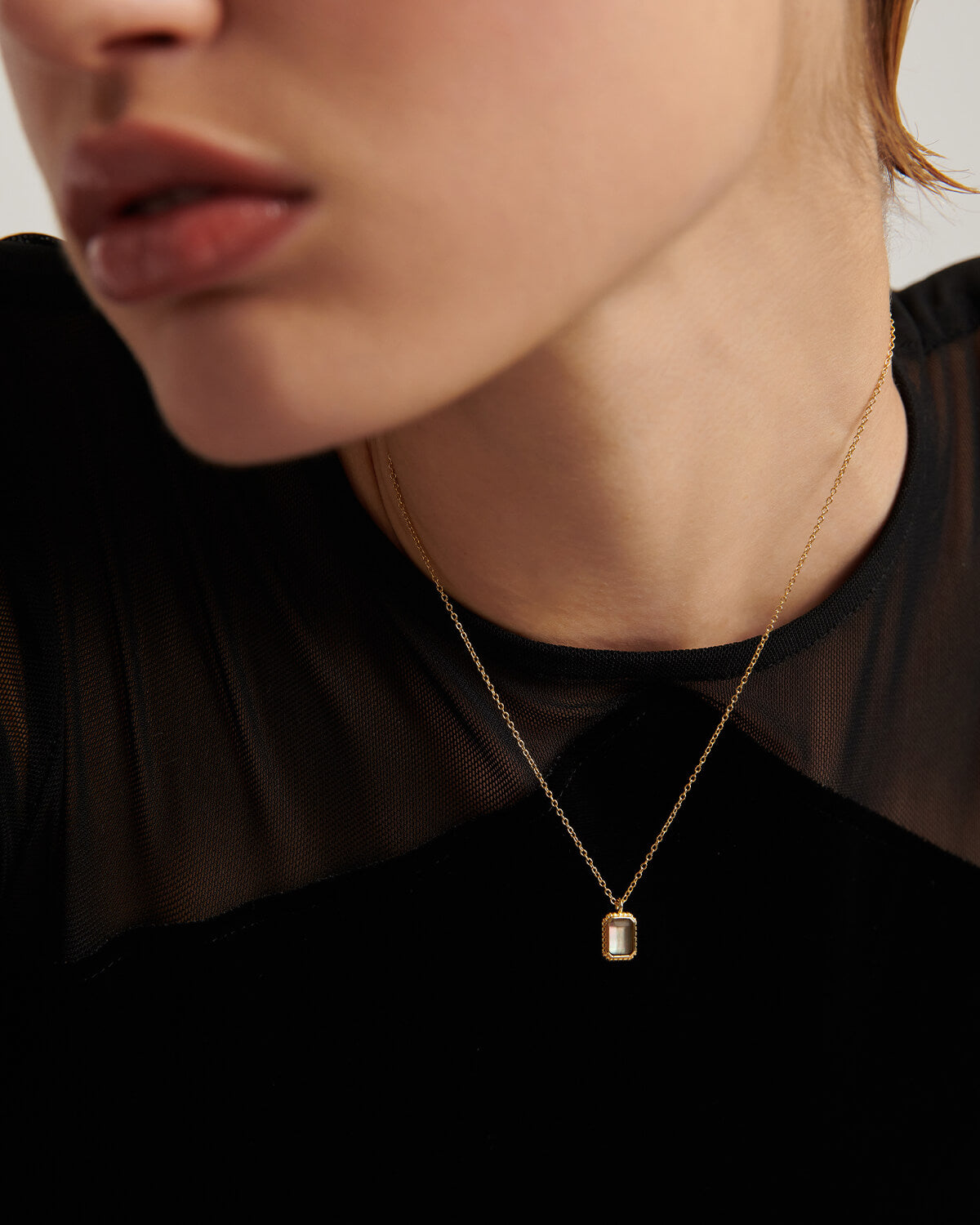 ATOMIC-GOLD-NECKLACE1