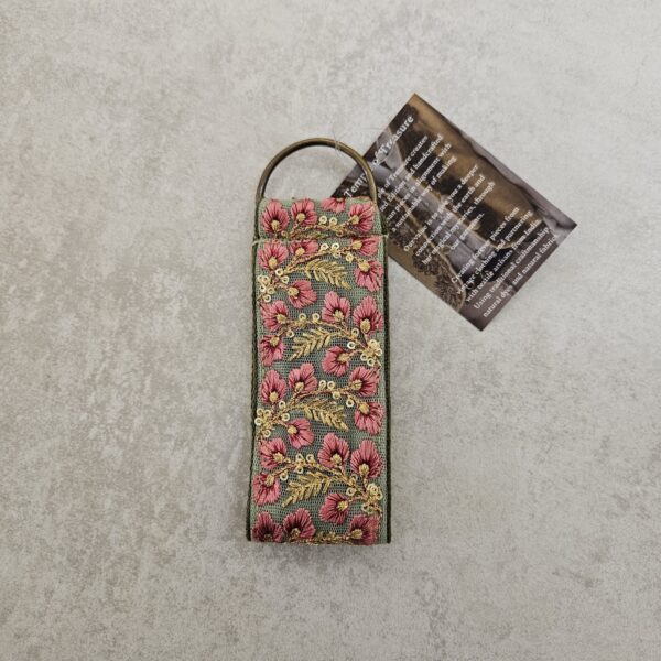 Ditsy Floral in Green – Keychain