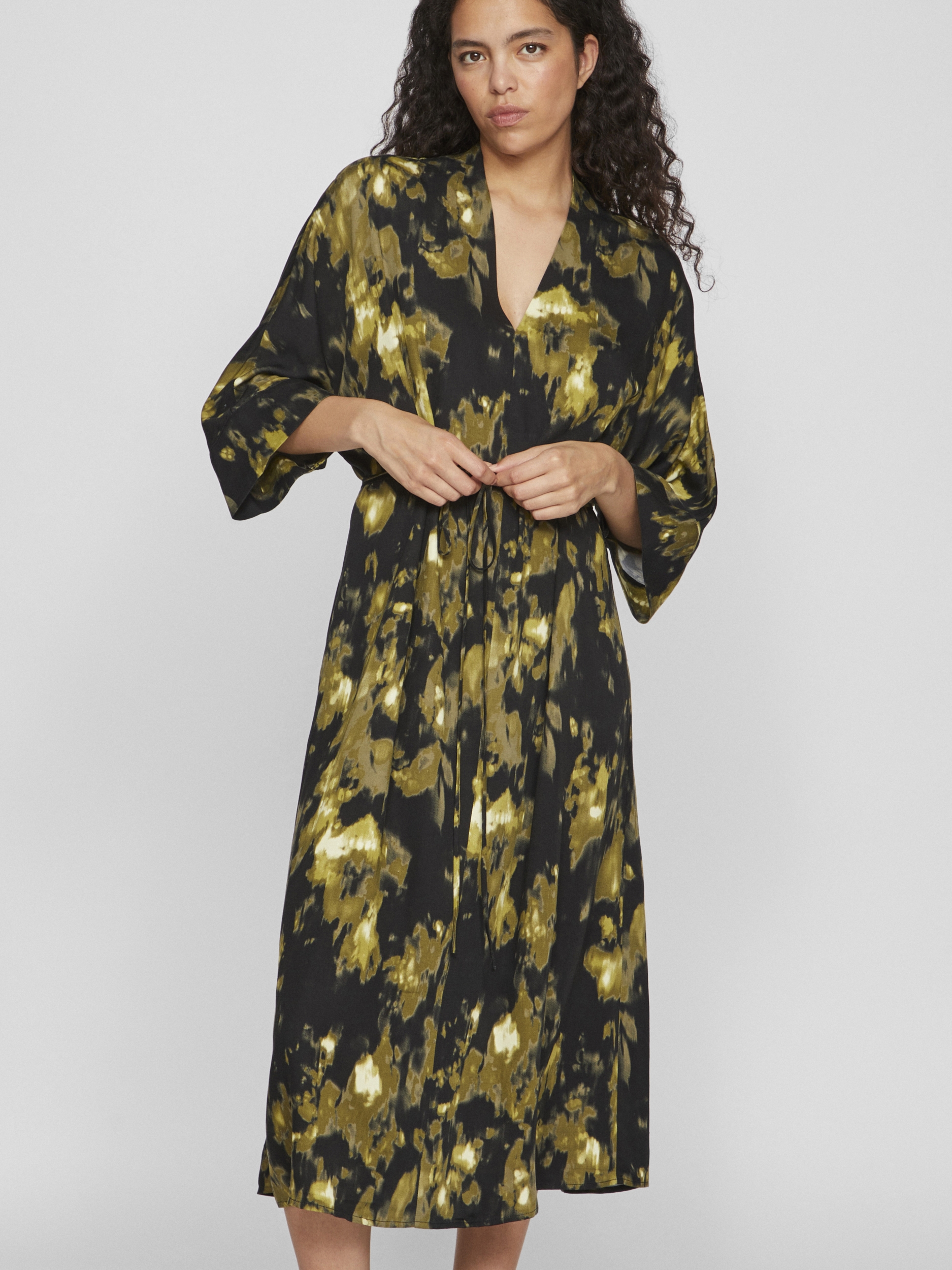 rouge_vila_viella_3_4_midi_kimono_dress_r_14098512_294198002_3245