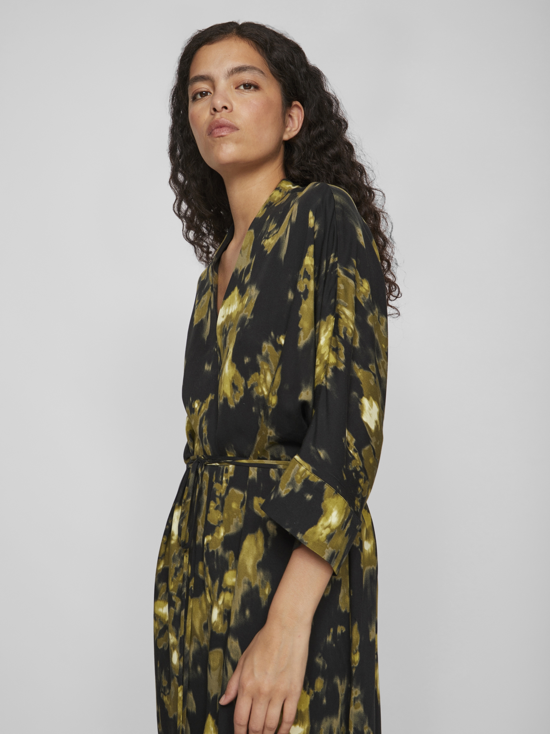 rouge_vila_viella_3_4_midi_kimono_dress_r_14098512_294198002_5216