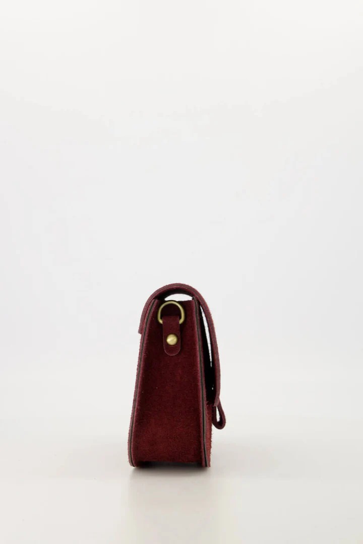 imgi_255_Flora_Suede_Bordeaux_05_Tassen_Sweet_Like_You_Flora_Suede_Schoudertas_Bordeaux_Sienna_Goodies (1)
